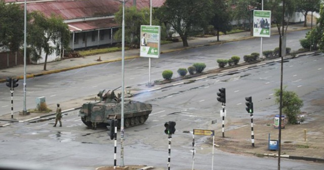 Zimbabve Cumhurbaşkanı ordu tarafından gözaltına alındı