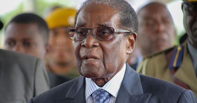 Zimbabve&#039;de ordu yetkilileri ve Mugabe bir araya gelecek