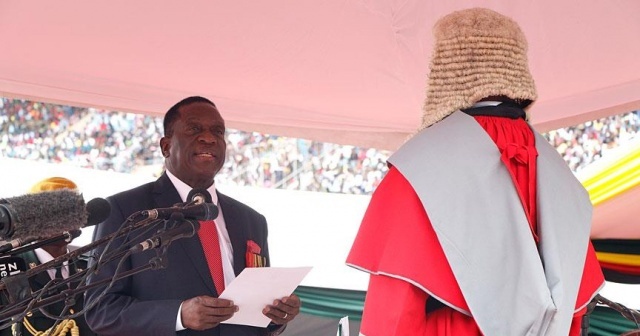 Zimbabve&#039;nin yeni Devlet Başkanı Mnangagwa&#039;nın için yemin töreni düzenlendi