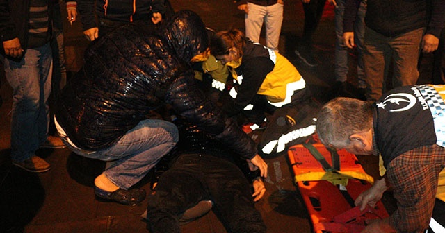 Zonguldak&#039;ta kontrolden çıkan motosiklet otomobile çarptı: 1 yaralı
