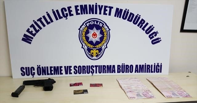 &#039;Polisim&#039; dedi 18 bin 600 lira dolandırdı