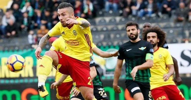 Akhisarspor ve Malatyaspor bir puana razı oldu