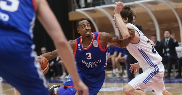 Anadolu Efes farklı kaybetti