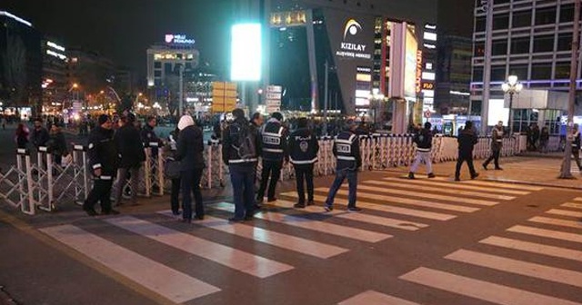 Ankara’da Kızılay Meydanı trafiğe kapatıldı