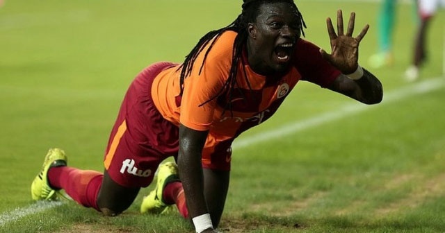 Bafetimbi Gomis, kırmızı kart gördü