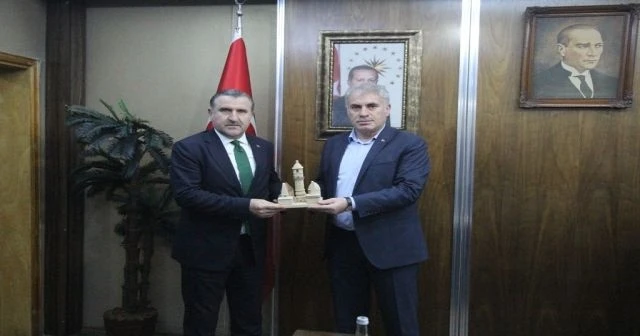 Bakanlar Ağbal ve Bak Bayburt Belediyesi’ni ziyaret etti