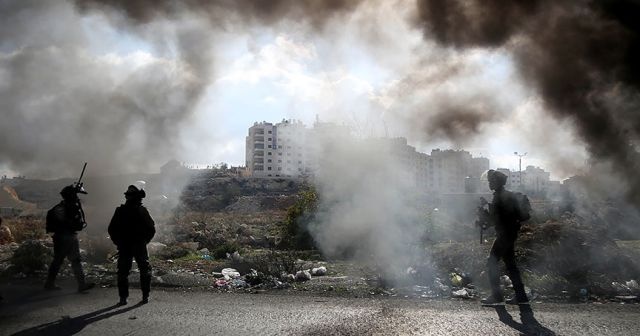 Batı Şeria ve Gazze&#039;de 16 Filistinli yaralandı