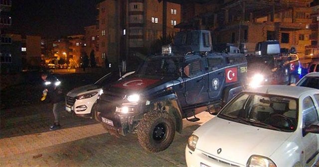 Batman’da PTT araçlarına saldırı