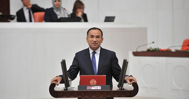 Bekir Bozdağ: &#039;ABD yönetimine kuralı, hakkı ve adaleti öğretmiştir&#039;