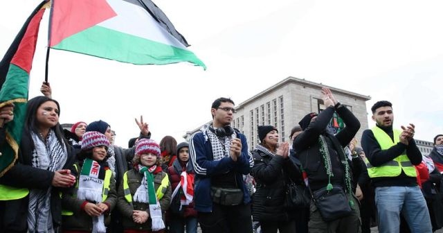 Belçika&#039;da Kudüs protestosu düzenledi