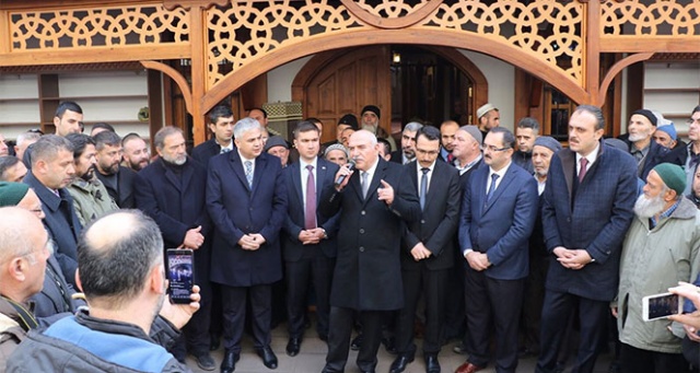 Beyazıt Camisi yeniden ibadete açıldı