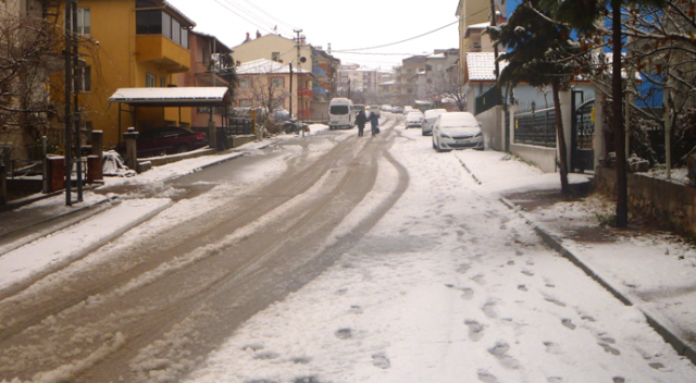 Bilecik’e ilk kar yağdı