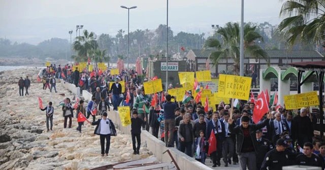 Binlerce kişi Kudüs için yürüdü