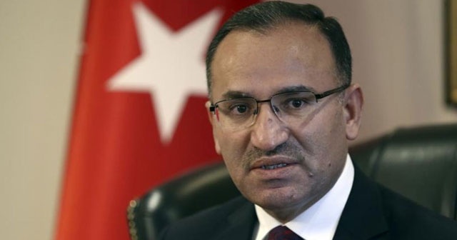 Bozdağ&#039;dan TRT World çalışanları ile ilgili açıklama