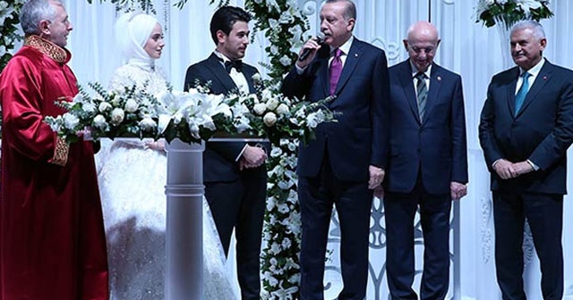 Cumhurbaşkanı Erdoğan nikah şahitliği yaptı