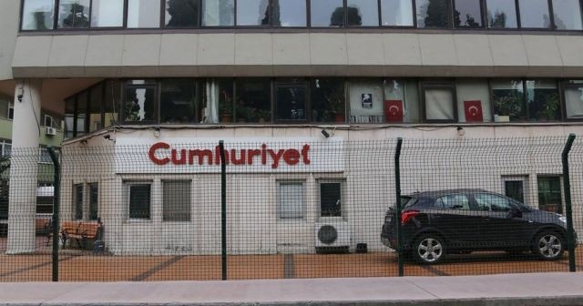 Cumhuriyet gazetesi çalışanı Emre İper tahliye edildi