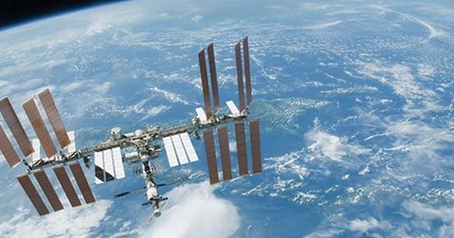 Dragon kapsülü ISS&#039;ye ulaştı