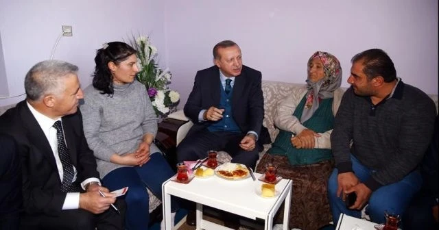 Erdoğan, başbakanken ziyaret ettiği aileyi unutmadı