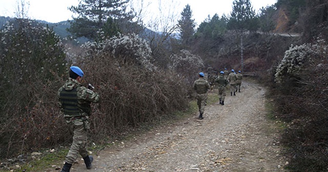 Evleri yanan aileye 22 gündür ulaşılamıyor, jandarma seferber oldu