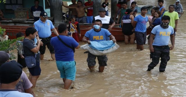 Filipinler&#039;de ölü sayısı 180&#039;e yükseldi