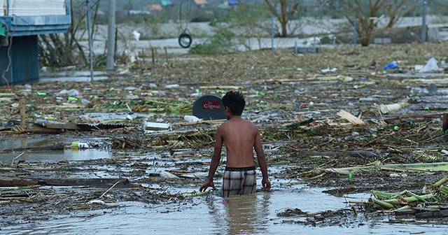 Filipinler&#039;de tayfun felaketi: 90 kişi hayatını kaybetti