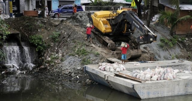 Filipinleri fırtına vurdu! 26 ölü