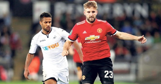 Galatasaray&#039;da Luke Shaw sesleri