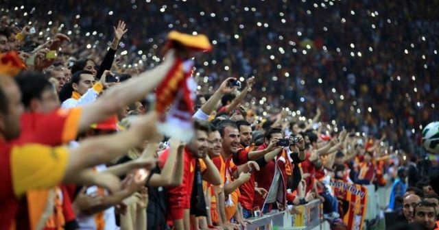 Galatasaray yalnız yürümüyor