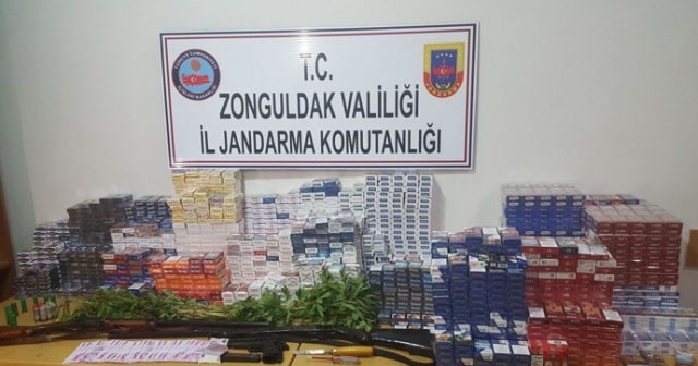 Hırsızın evinden çıkanlar jandarmayı bile şaşkına çevirdi