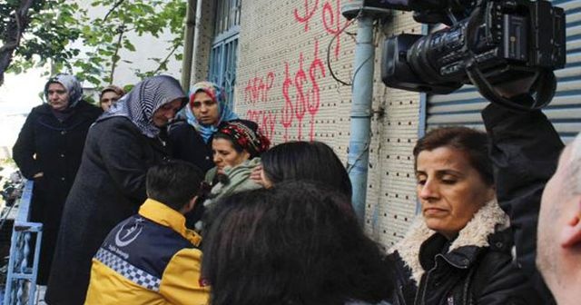 İstanbul Beyoğlu'nda avize imalathanesinde yangın