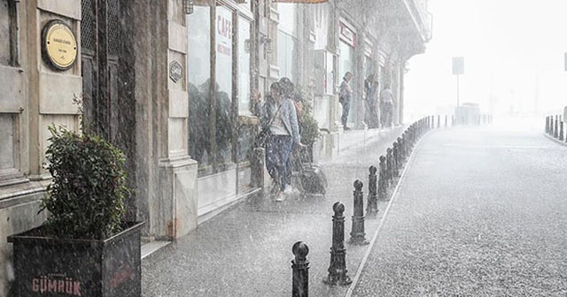 İstanbul için kuvvetli yağış uyarısı! Yurt genelinde hava durumu (17 Aralık)