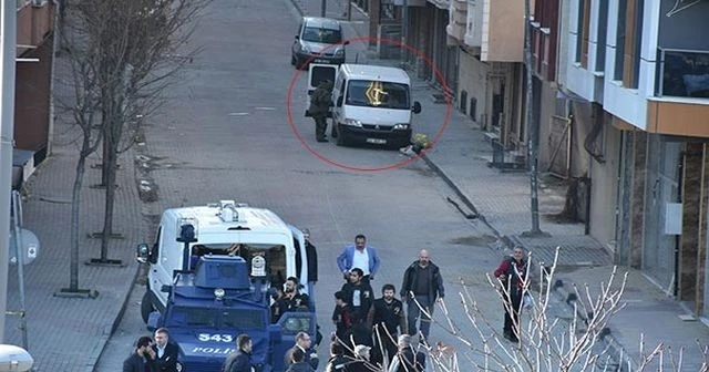 Şüpheli araçtan bomba çıktı, 1 kişi gözaltına alındı