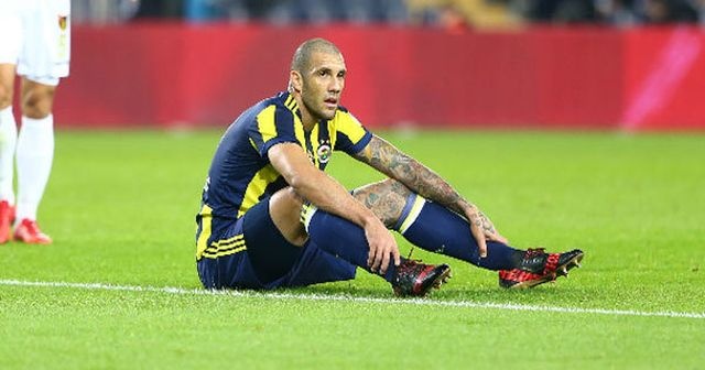 Kadıköy&#039;de Fenerbahçeli yıldıza tepki