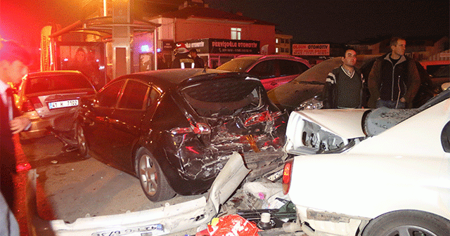 Kocaeli&#039;de trafik kazası: 6 yaralı