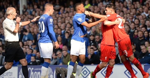 Liverpool ile Everton puanları paylaştı