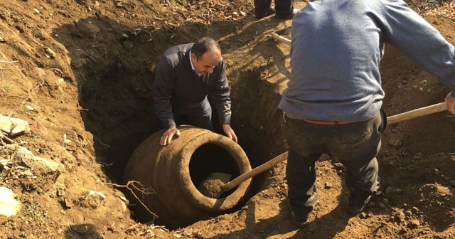 Malatya’da 2 bin yıllık küp bulundu