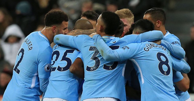 Manchester City&#039;nin üst üste 18. galibiyeti