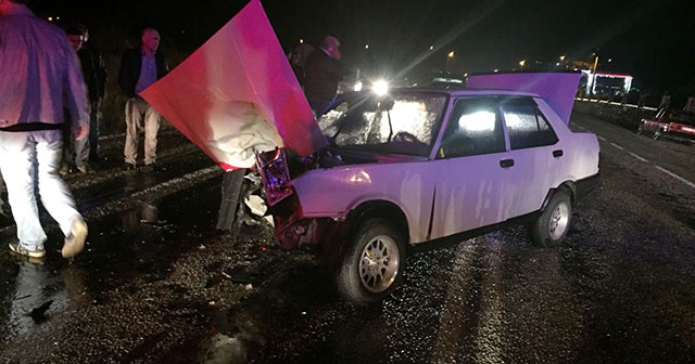 Manisa&#039;da otomobille traktör çarpıştı: 1 ölü