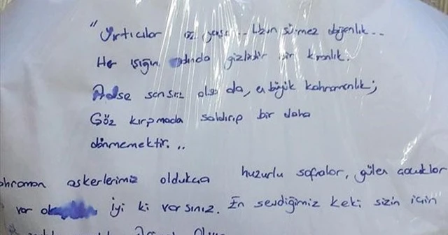 Minik öğrencilerden askerlere duygulandıran hediyeler