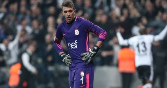 Muslera: Hepinizden özür dilerim