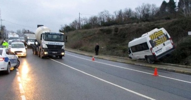 Okul servisi şoförünün tansiyonu düştü, faciadan dönüldü