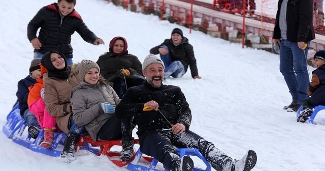 Palandöken&#039;de renkli hafta sonu tatili