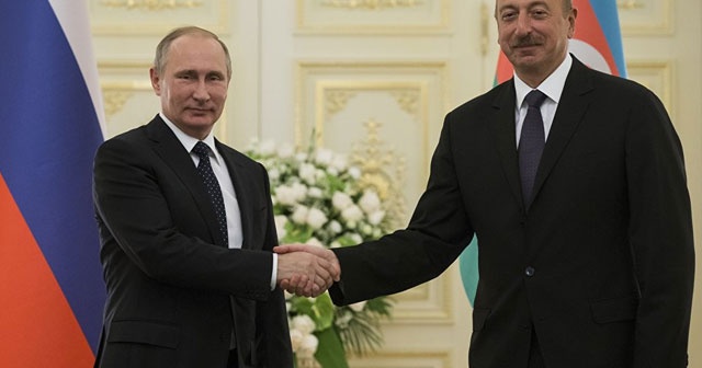 Putin, Aliyev&#039;in doğum gününü kutladı