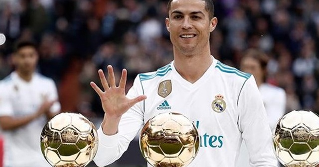 Ronaldo futbolu Real Madrid&#039;de bırakmak istiyor