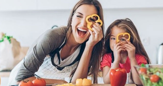 Sağlıklı beslenen çocuk daha mutlu oluyor