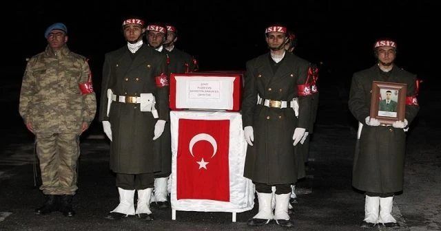 Şehitler için tören düzenlendi