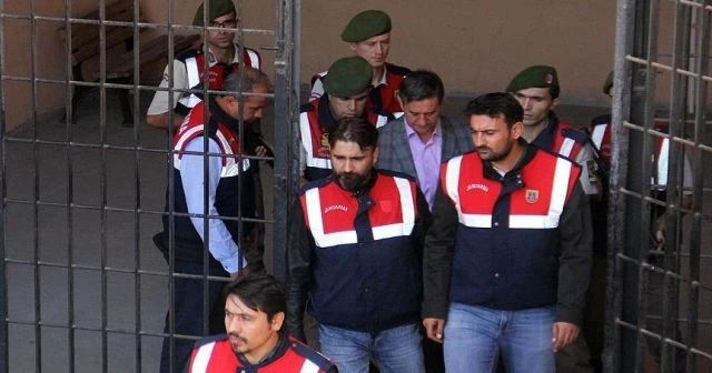 Sözde 'sıkıyönetim' komutanı ve 4 subaya ağırlaştırılmış müebbet istemi