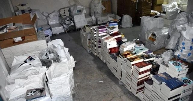 Sultangazi'de korsan kitap operasyonu