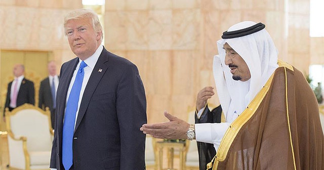 Suudi Arabistan Kralı Selman Trump&#039;ı büyükelçilik konusunda uyardı