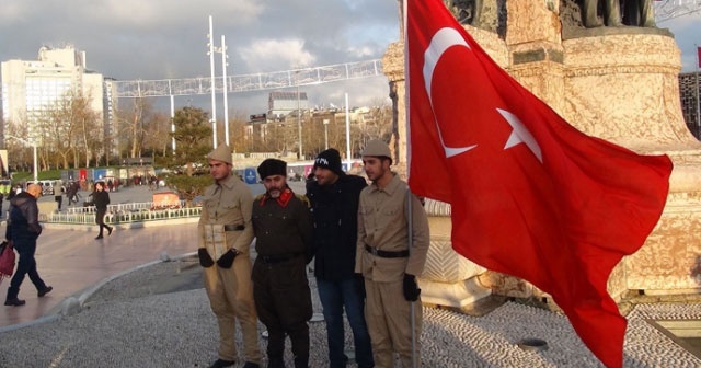 Taksim Meydanı’nda Sarıkamış nöbeti